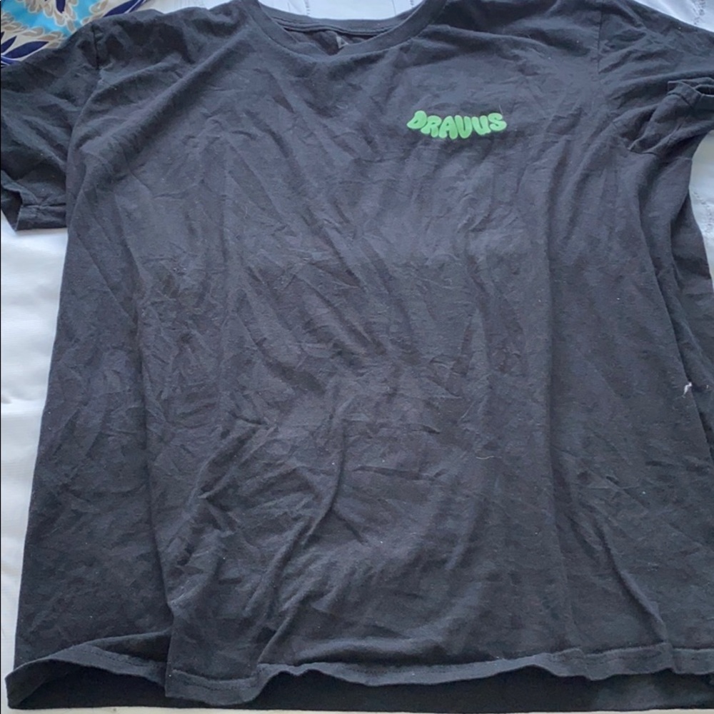 Graphic t shirt